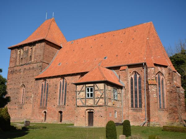 Hohenkirchen-Kirche.jpg